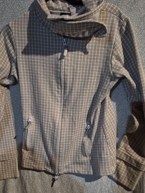 Bench Medium  Hooded Jacket in Cream and Gray Plaid